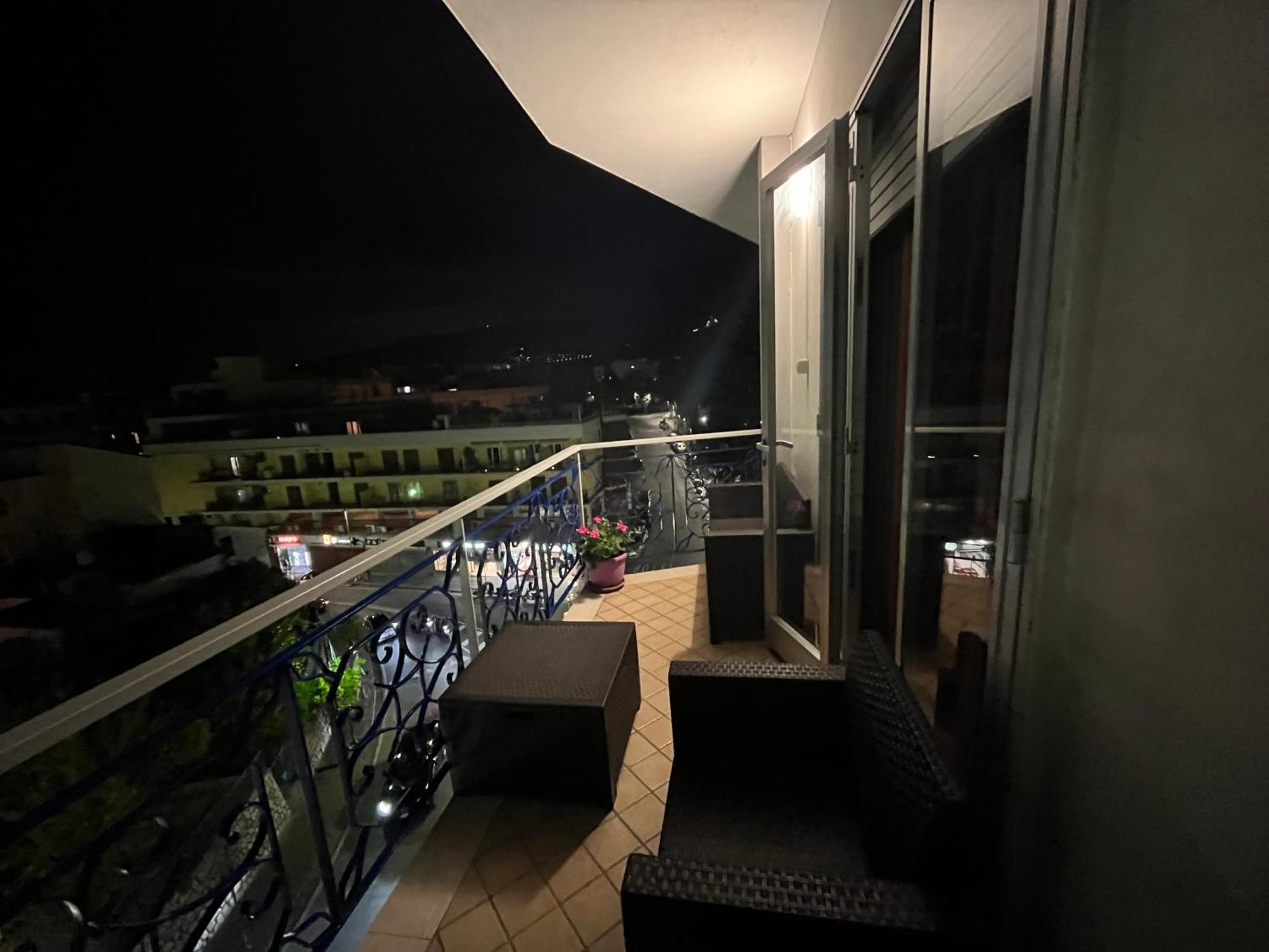 Appartamento The House Of Peppe&Luisa Sorrento Esterno foto